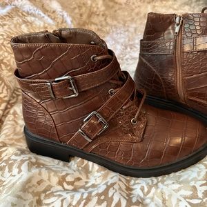 Just Fab Combat Style Boots Size 8